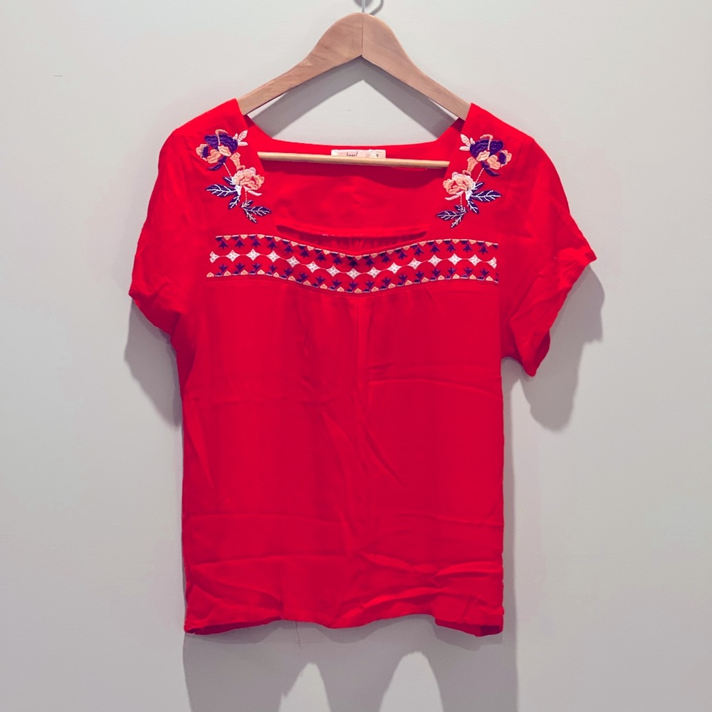Short sleeve embroidered top by Hazel size Small
